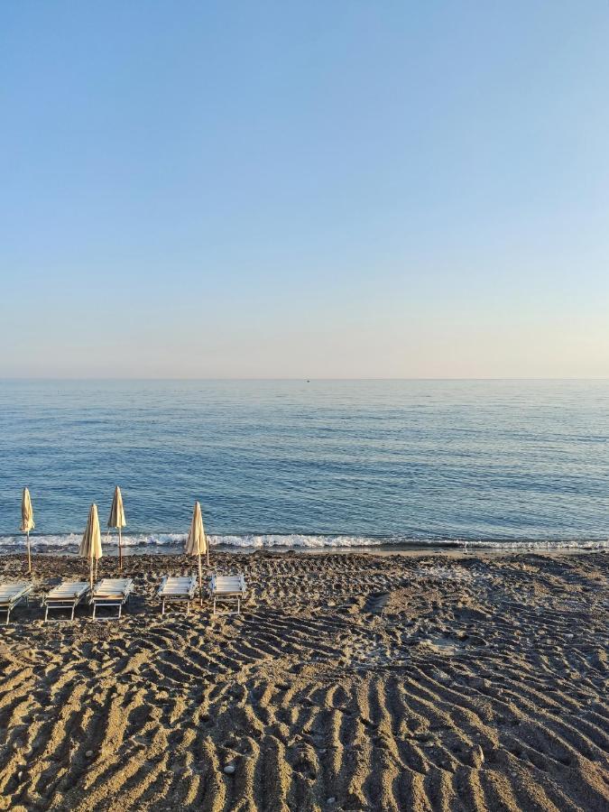 Casa Mare D'Arancio Apartment Bordighera Exterior photo